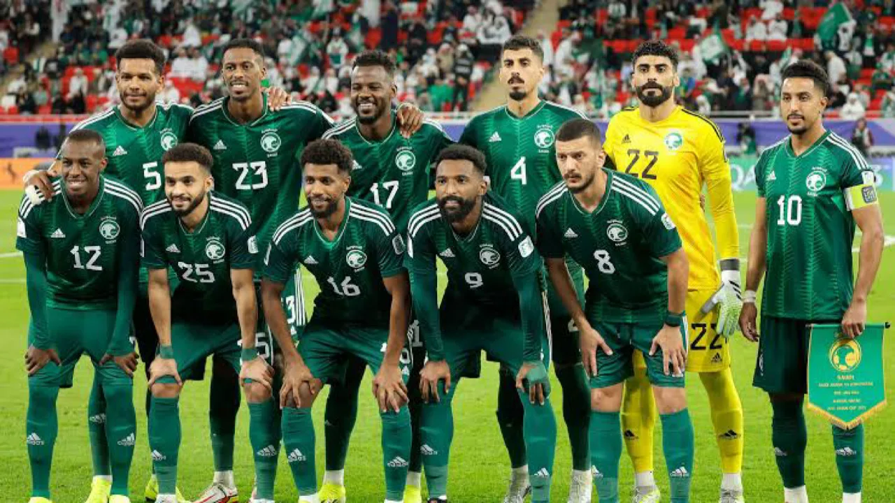 عاجل مفاجأة مدرب عربي كبير يقود منتخب السعودية خلفا لمانشيني