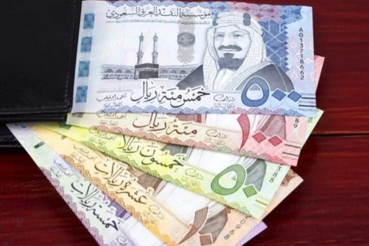 حول بسرعة قبل ما يغلى تاني.. سعر الريال مقابل الجنيه المصري اليوم الأحد 3 نوفمبر 2024